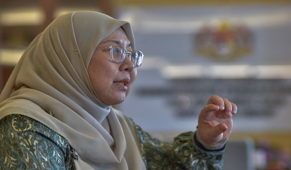 Timbalan Menteri Perdagangan Dalam Negeri dan Kos Sara Hidup (KPDN), Datuk Dr Fuziah Salleh